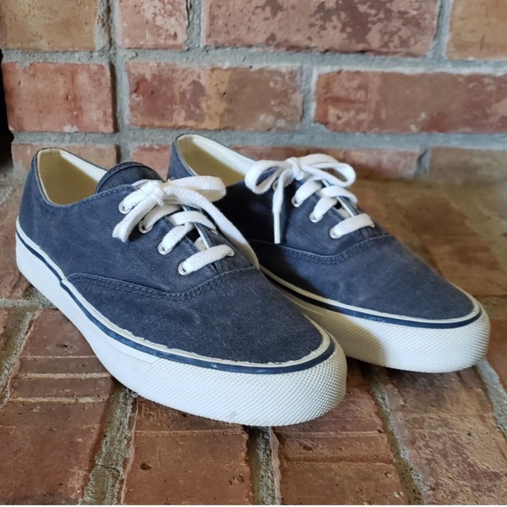 Demin Sperry